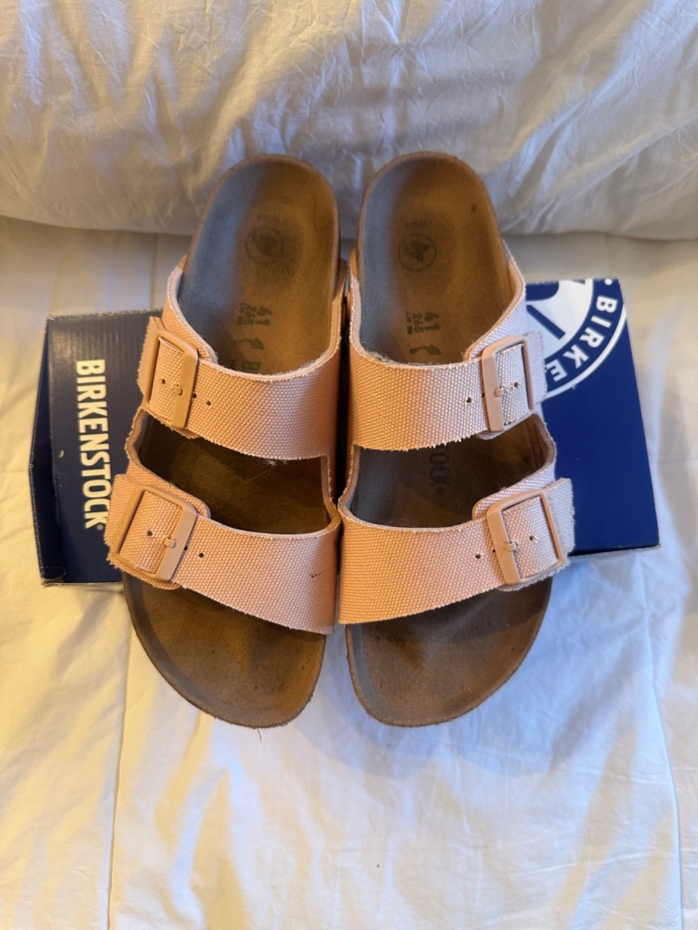 Birkenstock Arizona Two-Strap Sandals in Pale Pink Sz 41/10